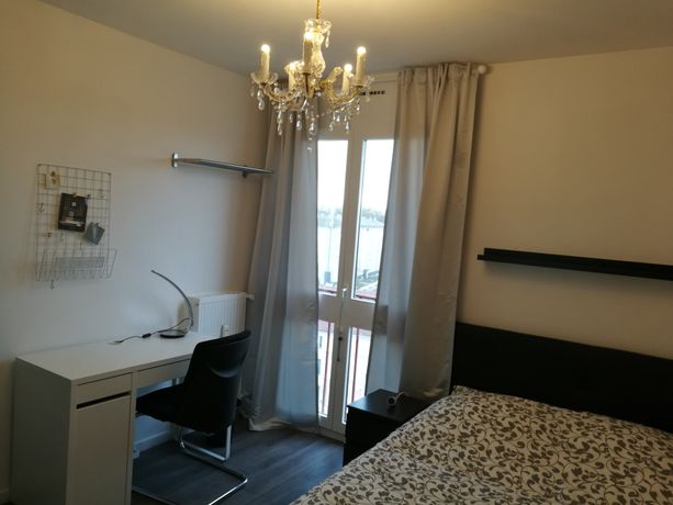 Appartement a louer saint-ouen-l'aumone - 6 pièce(s) - 99 m2 - Surfyn