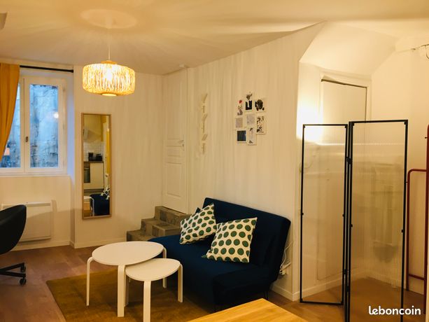 Studio de 23 m2 avec vue sur le château