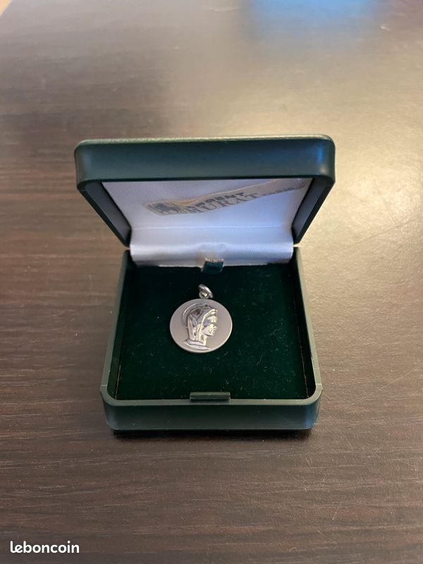Médaille Vierge Marie (image 1)