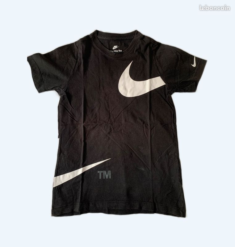 Tee-shirt Nike noir (image 1)