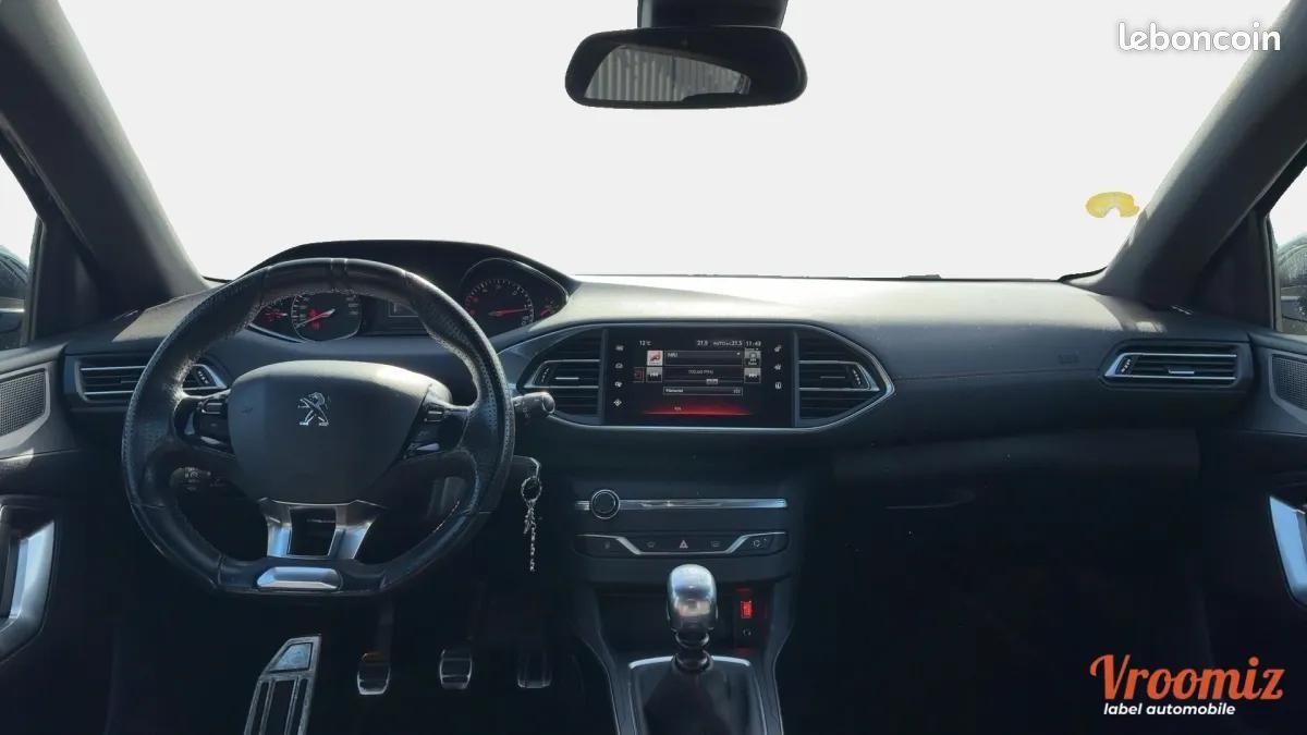 Peugeot 308 GENERATION-II 2.0 BLUEHDI 150 GT LINE*17 (image 11)