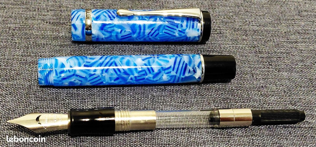 Stylo Plume CROSS En Résine Bleue Métallisée - Plume Moyenne, Finition Chrome, Occasion