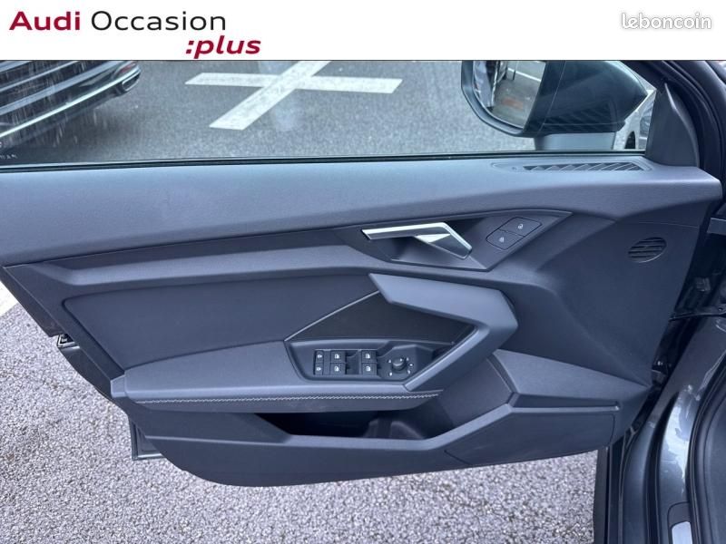Audi A3 Berline 35 TFSI 150ch Mild Hybrid S line S tronic 7 (image 36)