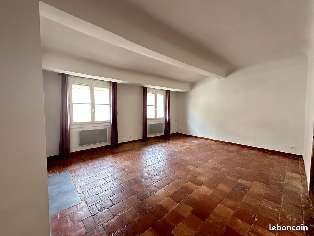 Appartement 2 pièces 59 m² · à Aix-en-Provence · 59 m² · 1 104 €/mois