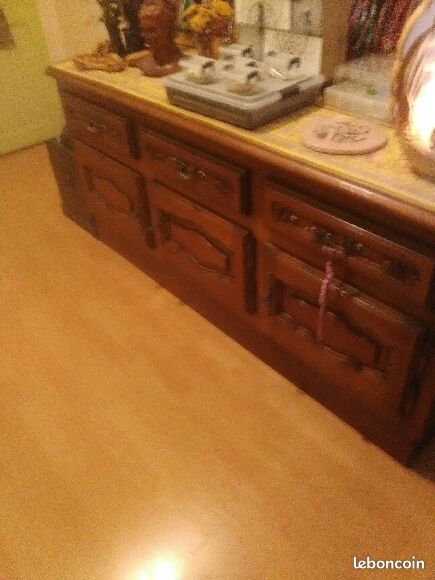 Buffet en chêne (image 1)