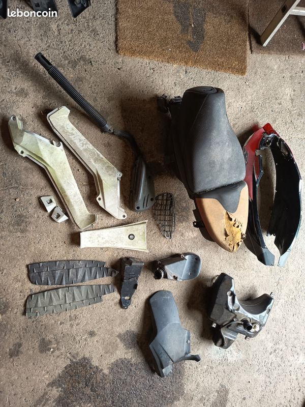 Carénage Aprilia sr (image 1)