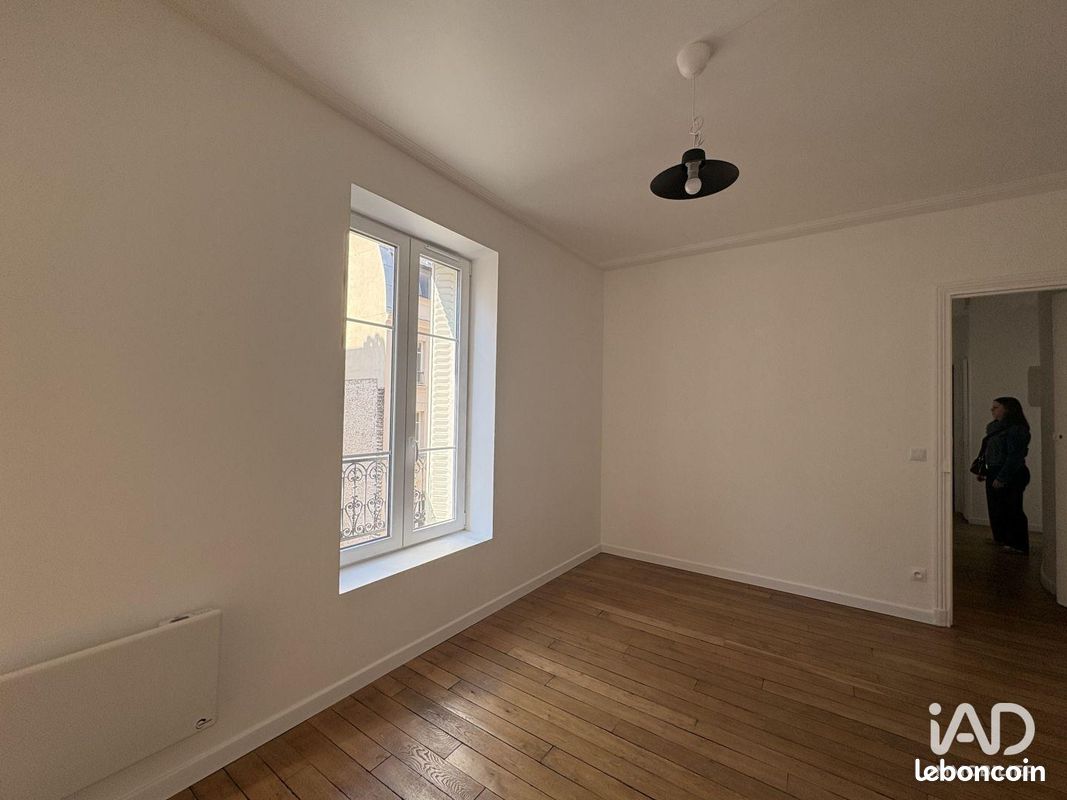 Appartement 3 pièces 45 m² · à Paris · 45 m² · 1 533 €