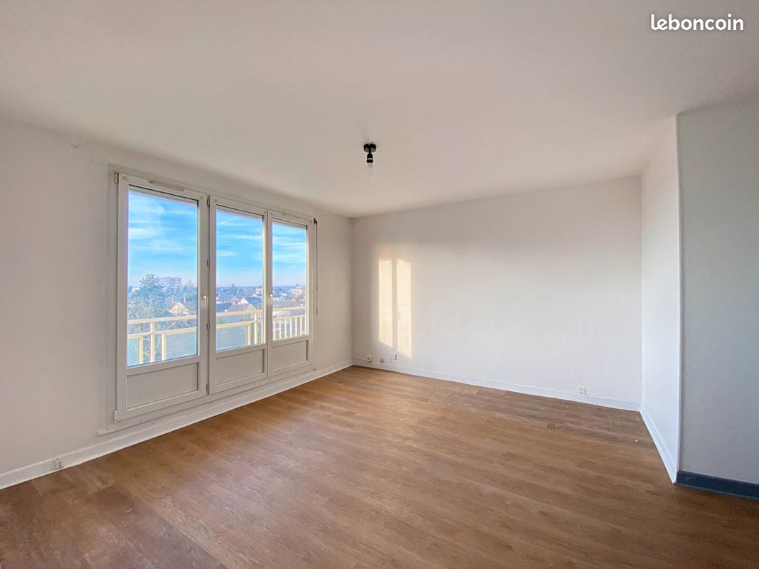 Appartement 4 pièces 72 m² · à Bourges · 72 m² · 727 €/mois