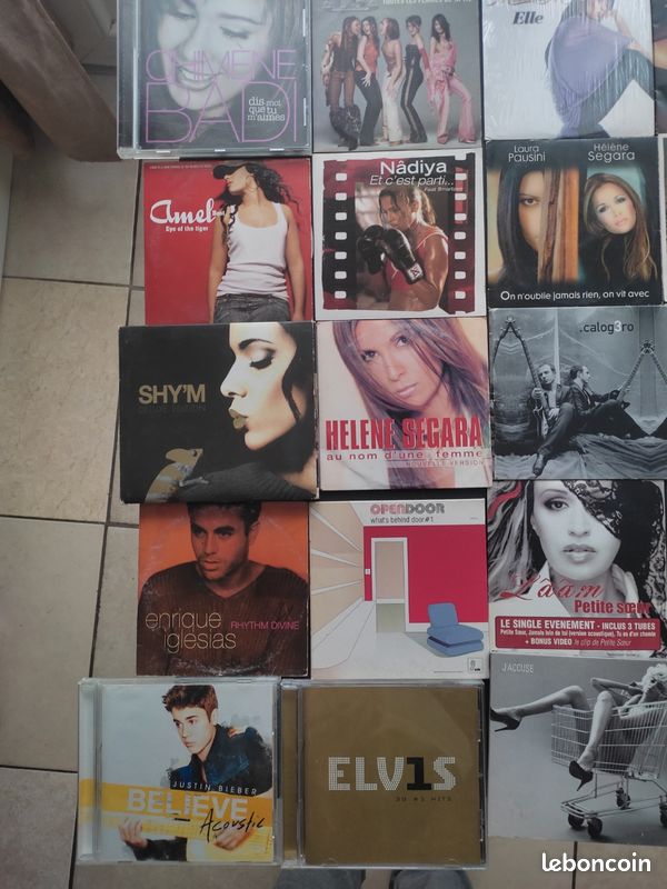 Cd en tbé vendu 2 euros l'unité a débattre (image 2)