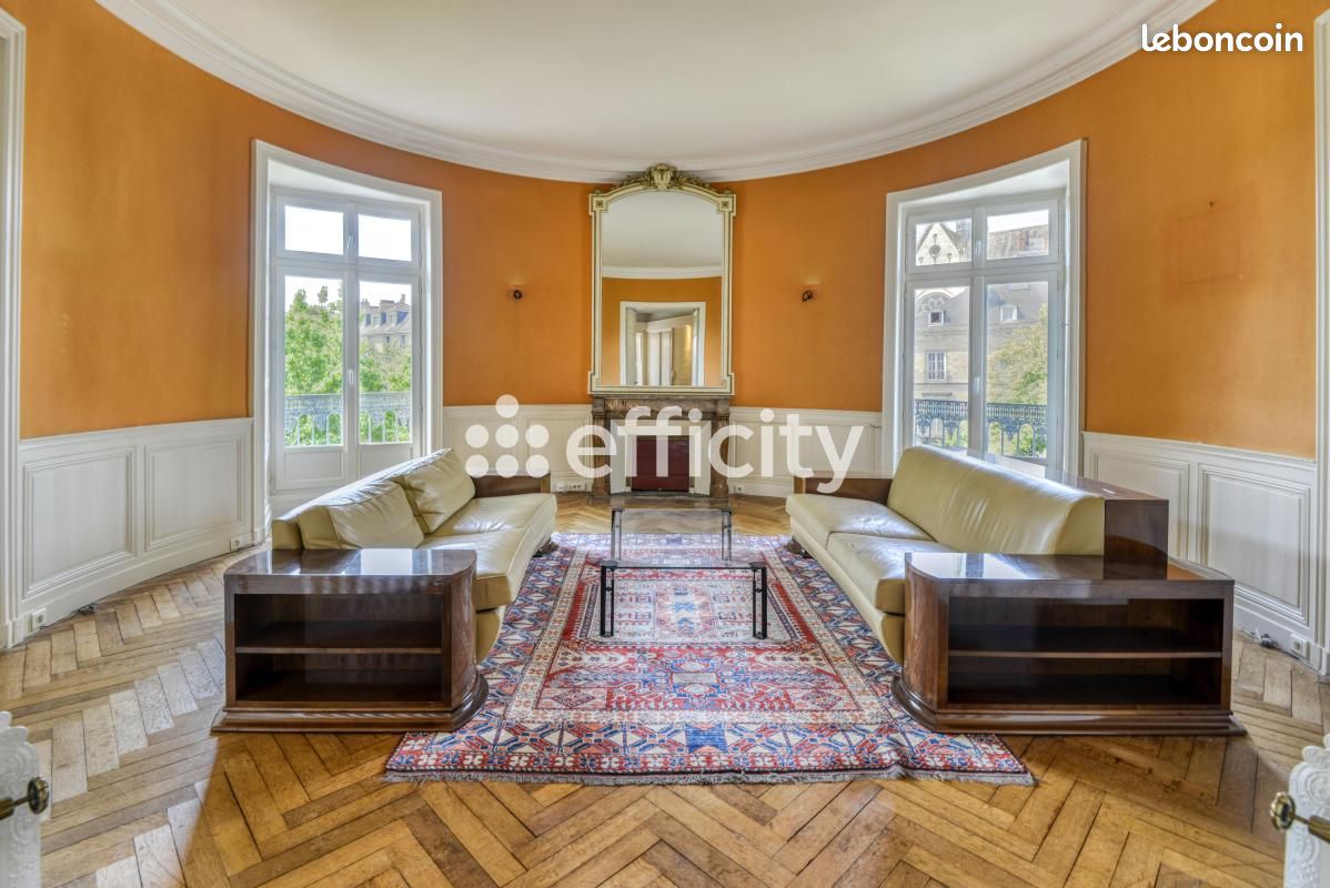 Appartement 8 pièces 232 m² · à Nantes · 232 m² · 675 000 €