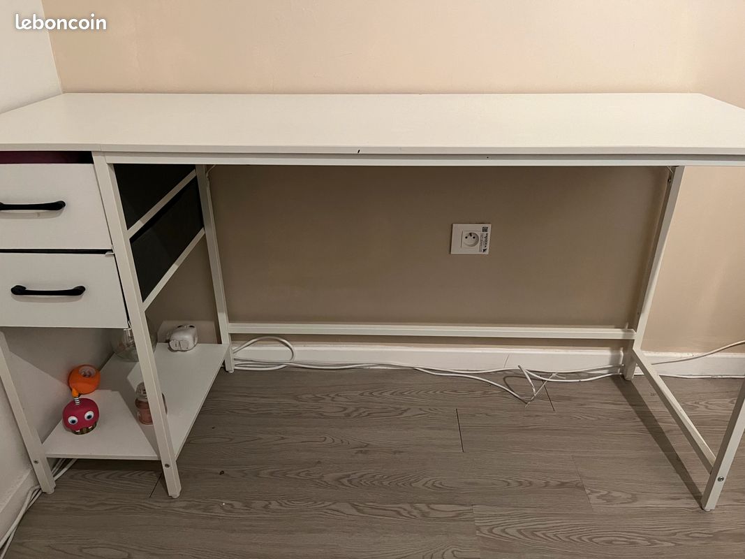 Bureau (image 4)