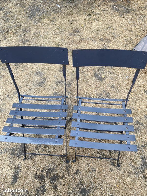 Table et 4 chaises métal (image 2)