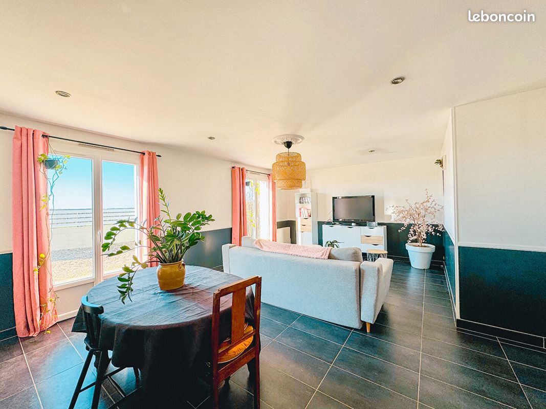 Maison 5 pièces 104 m² - Merpins 16100 (image principale 0)