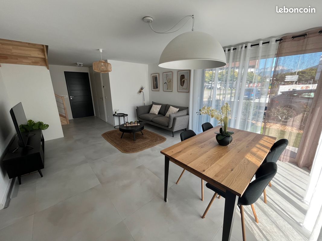 Maison 5 pièces 116 m² · à La Roche-sur-Foron · 116 m² · 499 900 €