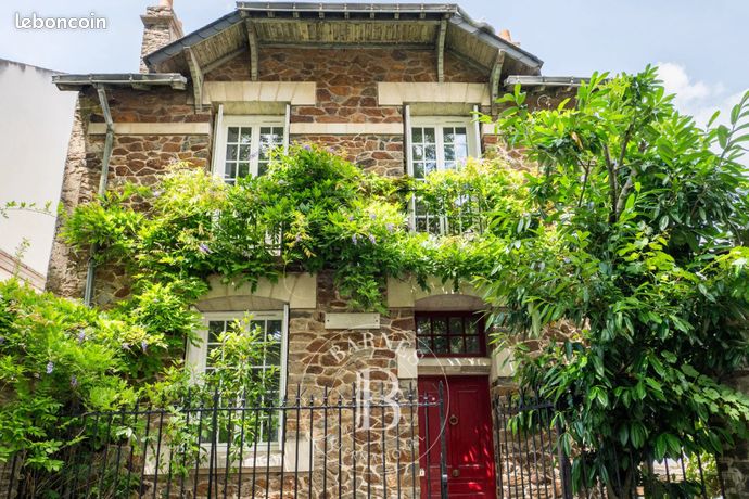 Maison 6 pièces 121 m² — 1