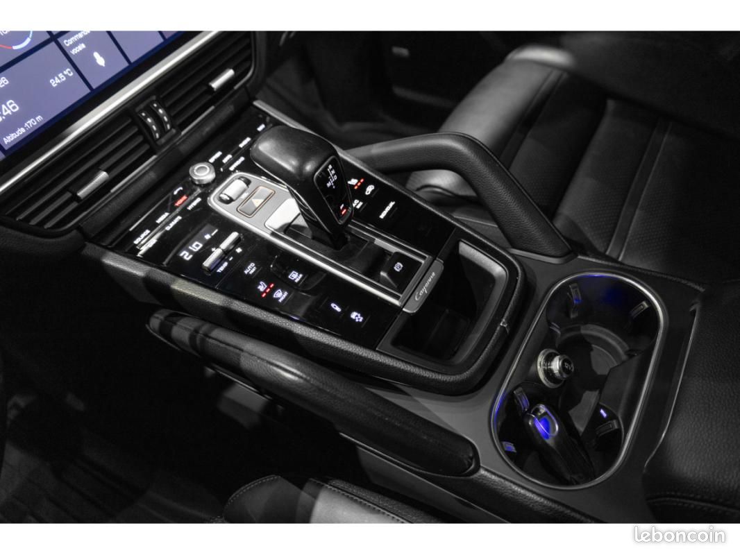 Porsche Cayenne E-Hybrid 462 CH / CHRONO Régulateur Adaptatif Toit ouvrant - panoramique Sièges c... (image 12)