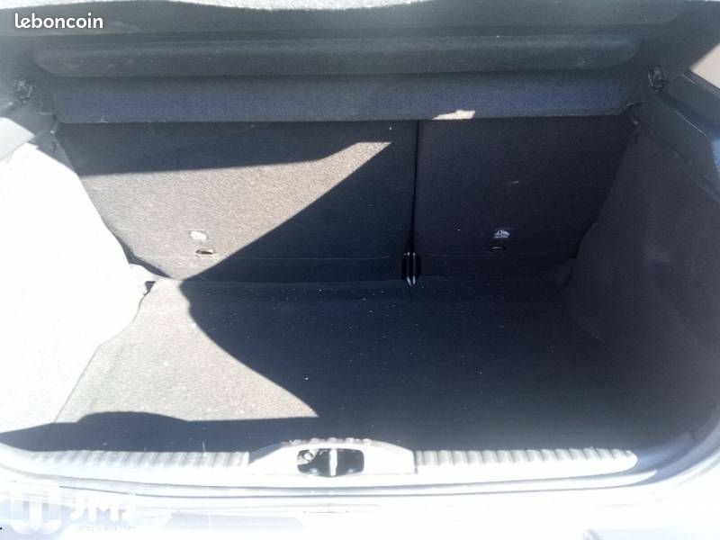 Citroën C3 PureTech 83 S&S BVM5 Feel Pack (image 6)
