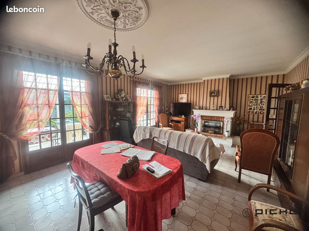 Appartement 4 pièces 98 m² · à Talence · 98 m² · 245 000 €