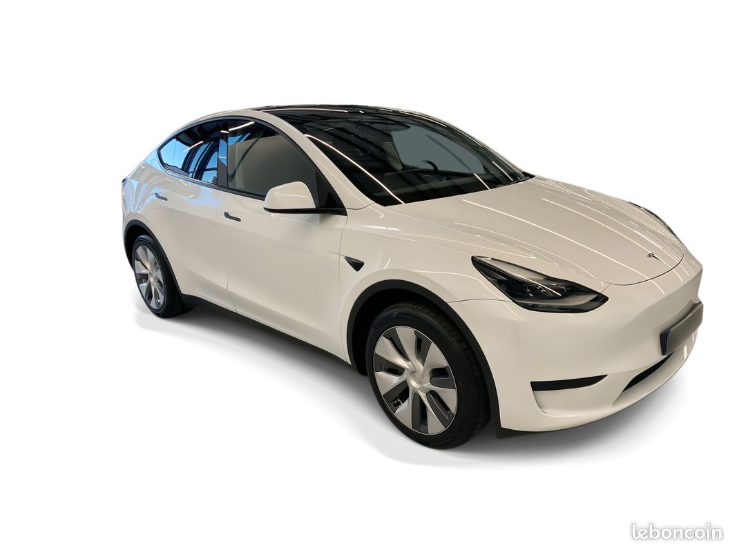 Tesla Model Y 2024 Long Range RWD - Véhicule d'occasion certifié (image 3)