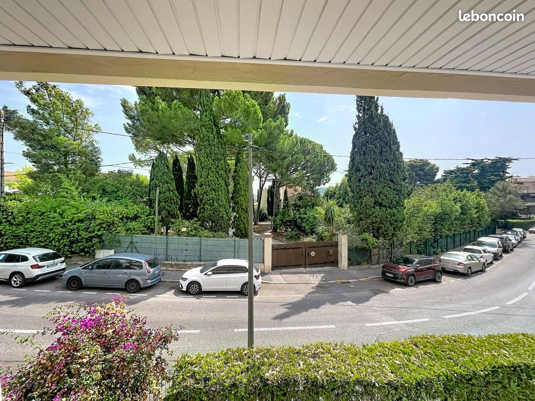 Appartement 2 pièces 65 m² · à Antibes · 65 m² · 1 095 €