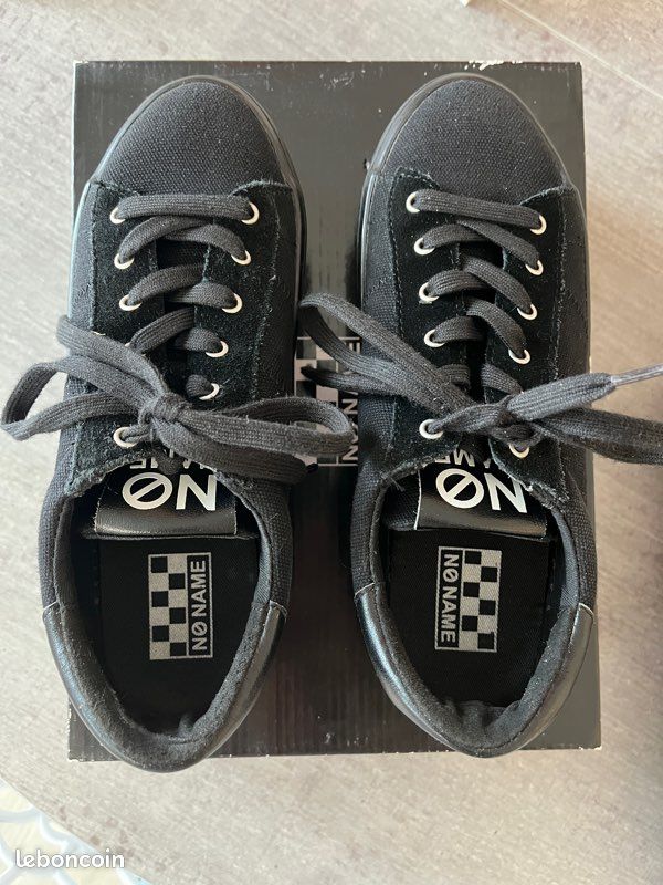 No name plate-forme noir (image 1)
