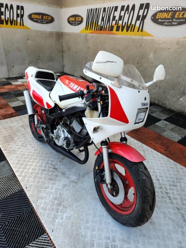 Yamaha YSR 50 (52745) Motos