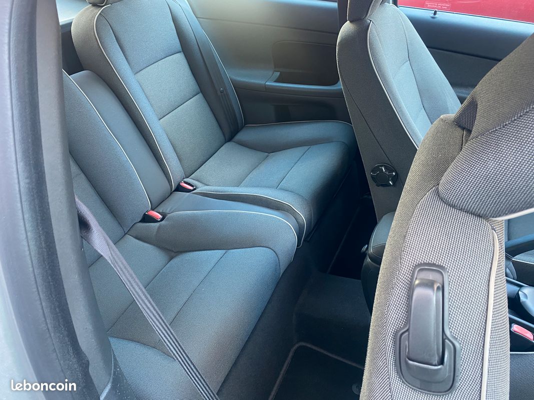Volvo C30 1,6 D kinetic (image 5)