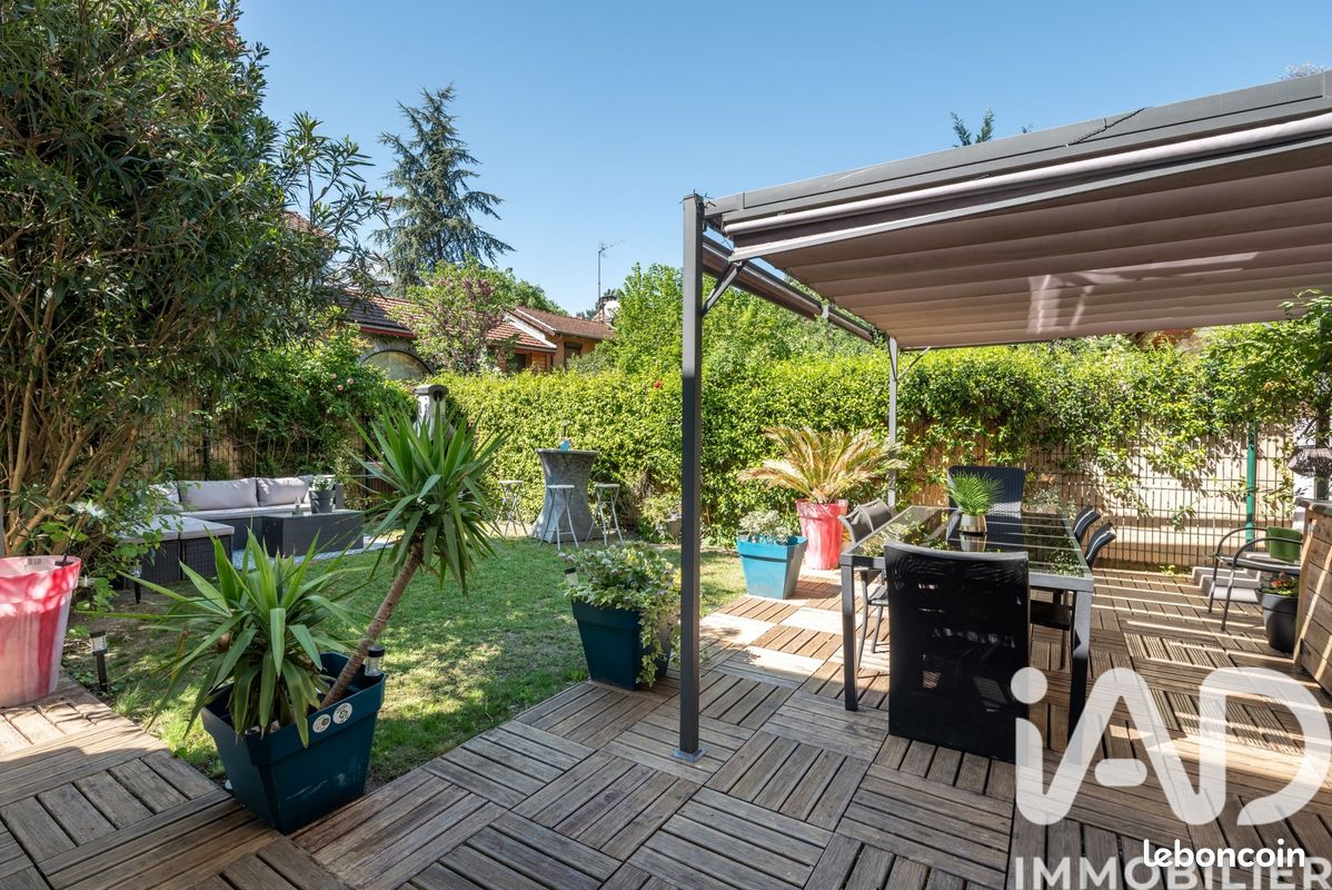 Maison 6 pièces 100 m² · à Grenoble · 100 m² · 380 000 €