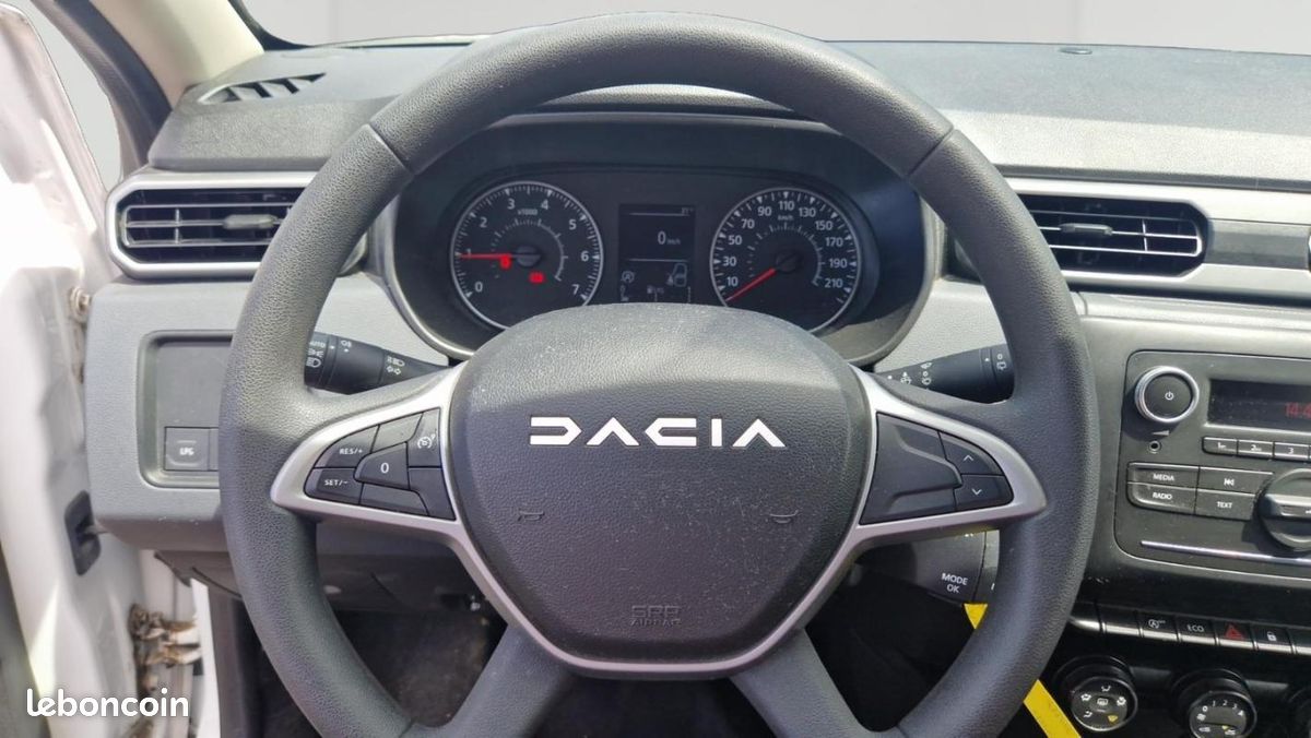 Dacia Duster ECO-G 100 4x2 Essential (image 13)