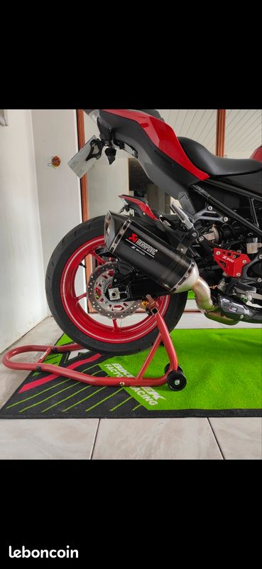 Kawasaki Z900 50th (image 2)