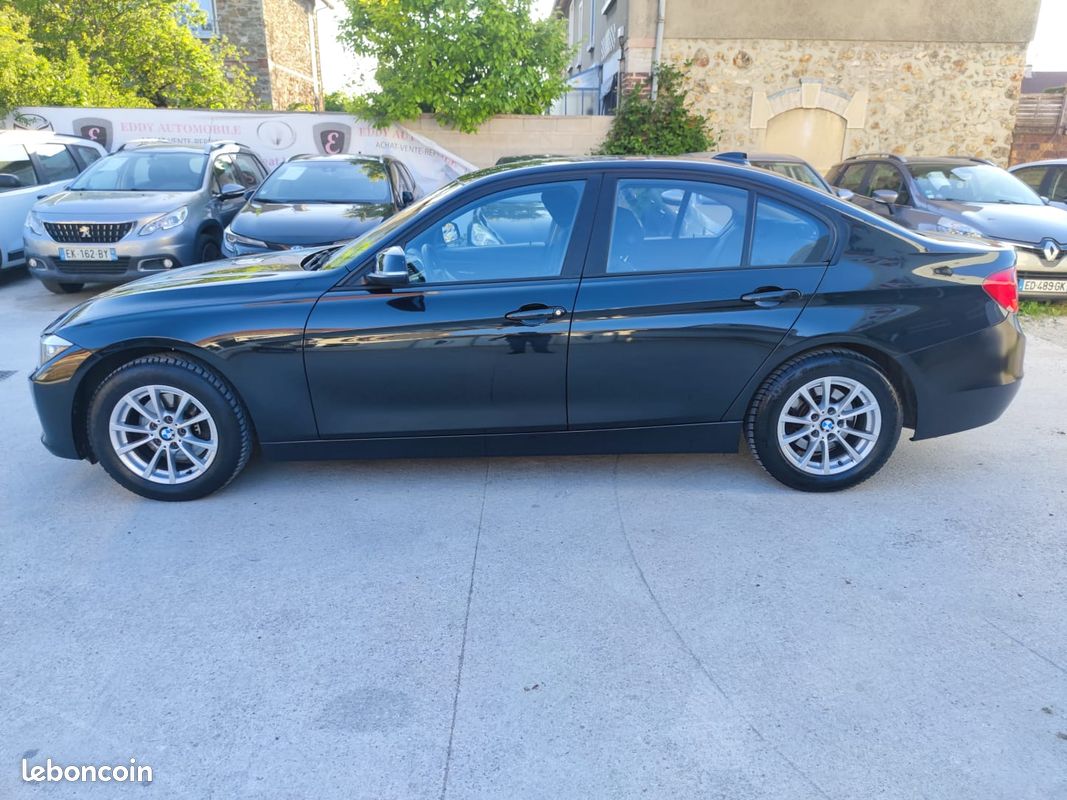 BMW Série 3 320 D A X-Drive 184ch Luxury MOTUR A CHAINE (image 8)