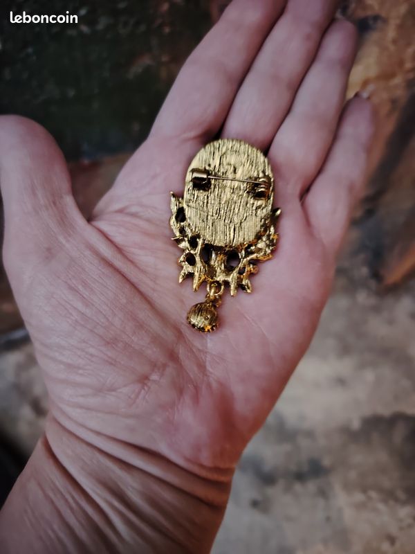 Broche Cameo Double (Duette) Soldats En ébonite Sur Onyx - Monture Dorée Type 'Pomponne' (Années 1930-1950)