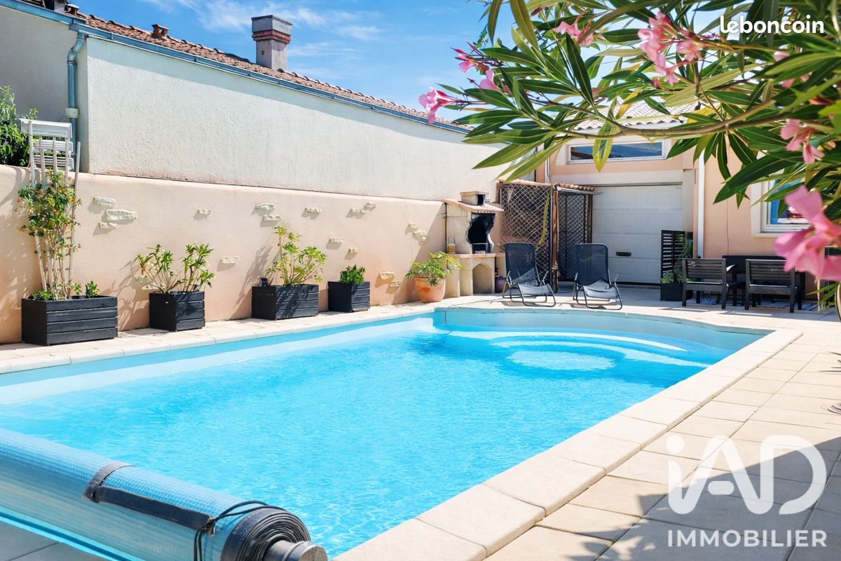 Maison 5 pièces 128 m² · à Saint-Rogatien · 128 m² · 579 000 €