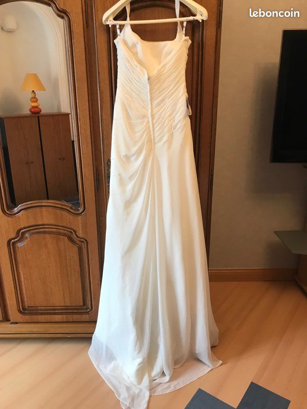 Robe de mariée + accessoires (image 3)