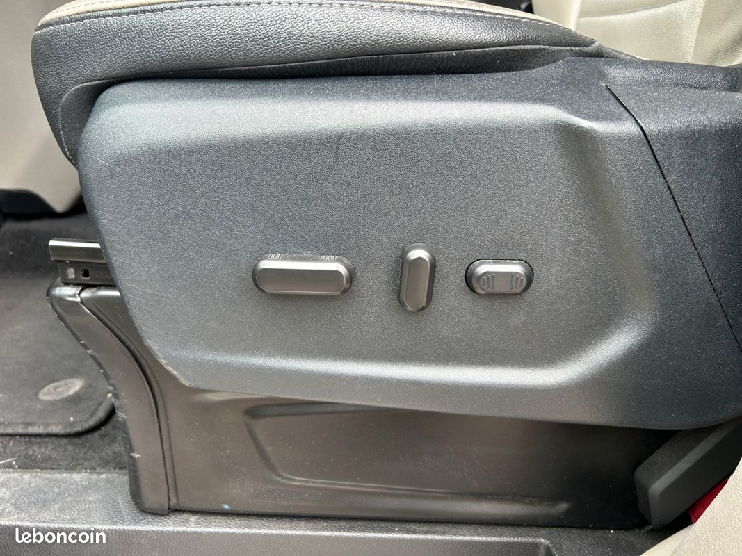 Ford tourneo custom combi 290 2.0 tdci 170 l1h1 bva start-stop - 8 places (image 26)