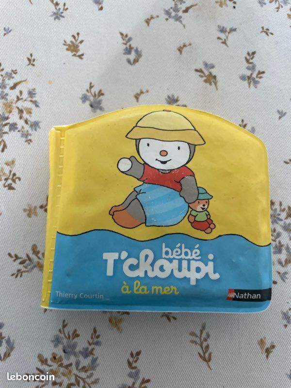 Livre de bain bébé Tchoupi à la mer (image 1)