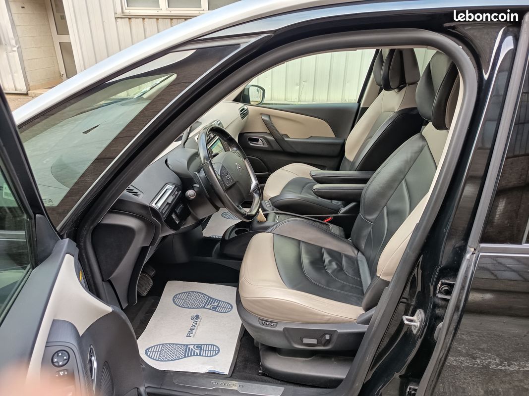 Grand c4 picasso 1.6 hdi 120 gps cuir bi-ton camera bluetooth attelage APPLE CAR PLAY distribution neuve 7p (image 7)