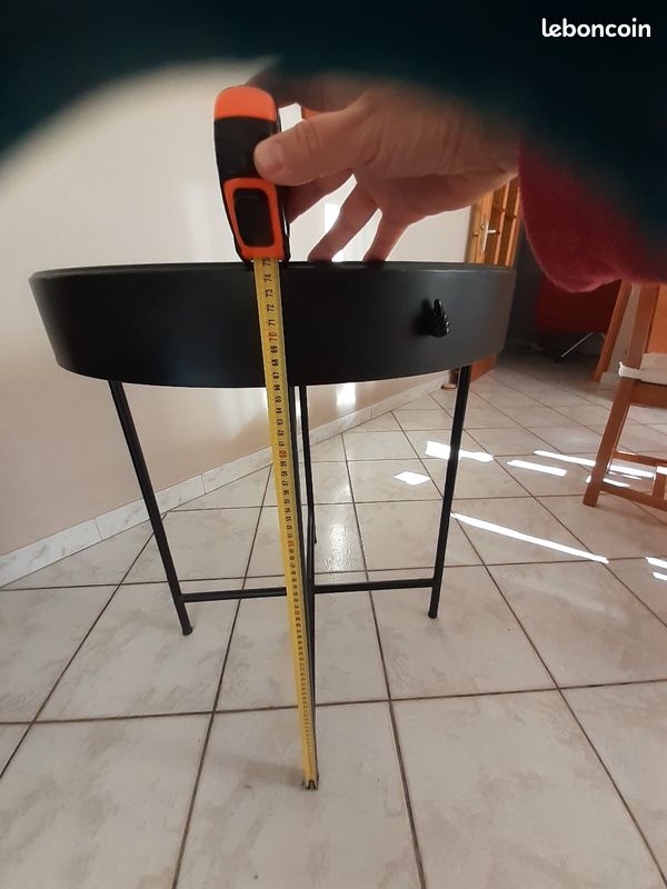 Table (image 3)