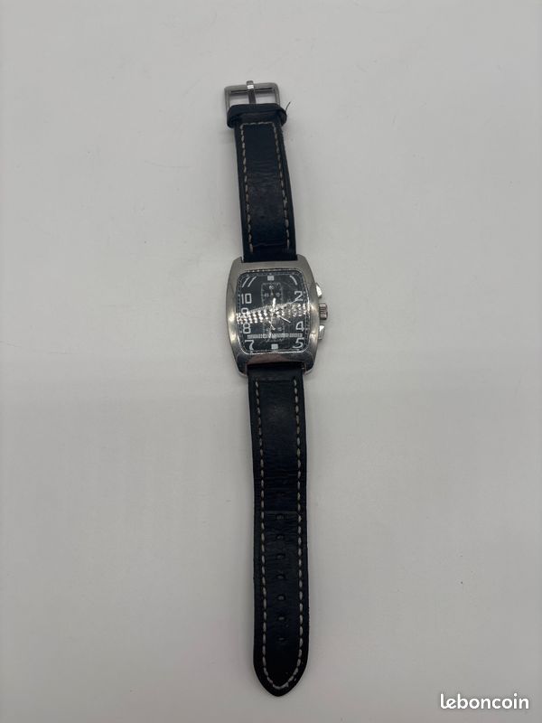 Montre chronographe quantieme rectangulaire noire bracelet cuir - Pile neuve changée (image 8)