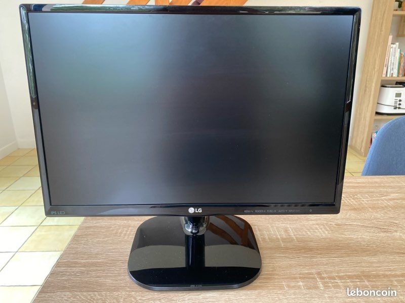 Écran LG 19,5 pouces (49cm) (image 1)