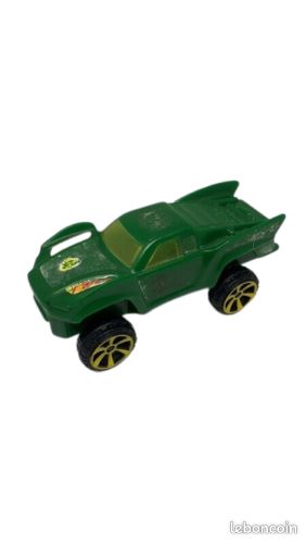 Lot de figurines voiture pompier police moto Hot Wheels (image 3)
