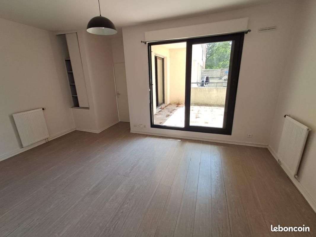Appartement 2 pièces 41 m² · à Évry-Courcouronnes · 41 m² · 763 €/mois