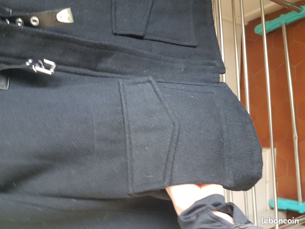 Manteau noir court (image 2)