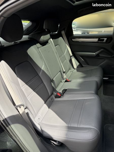 Porsche CAYENNE COUPE (9YB) 3.0 V6 462CH E-HYBRID PLATINUM EDITION (image 12)