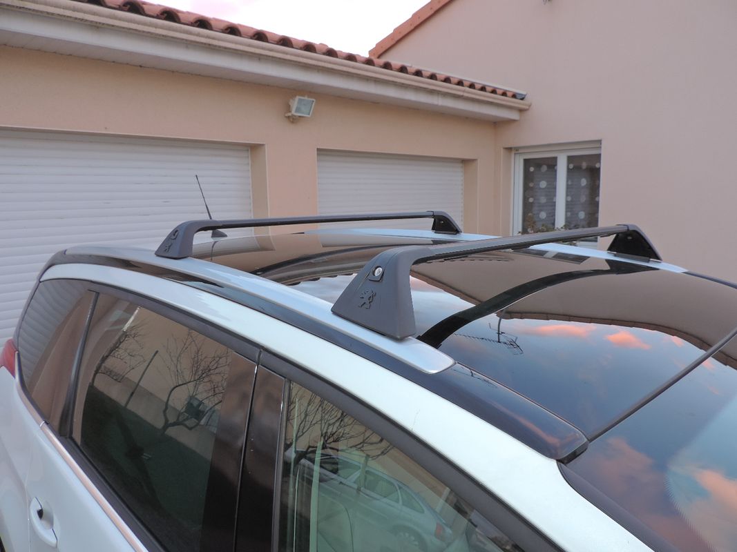 Barres de toit pour Peugeot 5008 non Allure