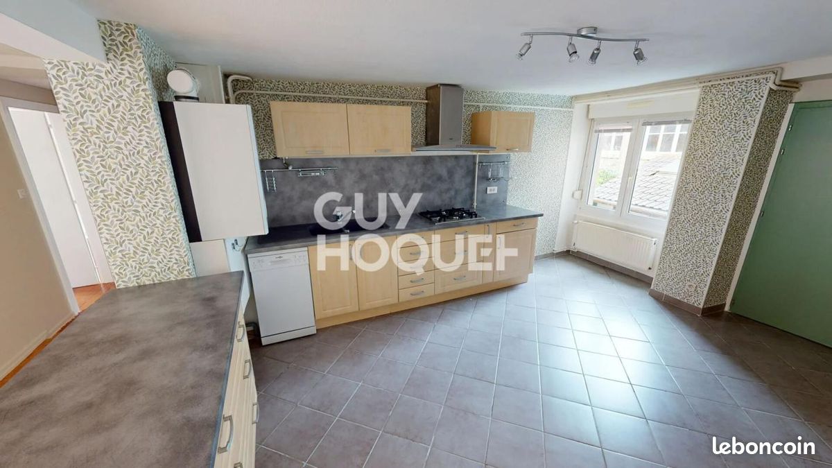Appartement 3 pièces 74 m² · à Thann · 74 m² · 675 €