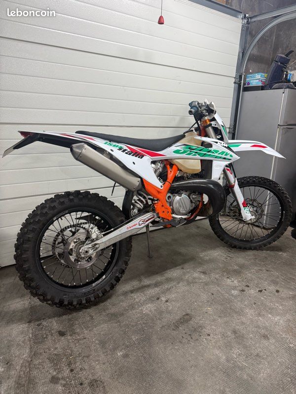 Ktm 250 exc six days 2021 (image 2)