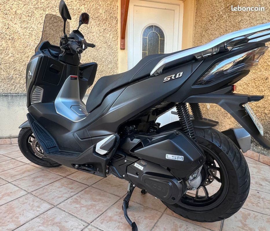 VOGE SR1 Comme neuf (image 2)