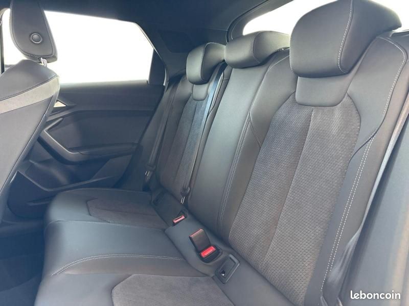 Audi A1 Sportback 30 TFSI 116ch S line S tronic 7 (image 8)