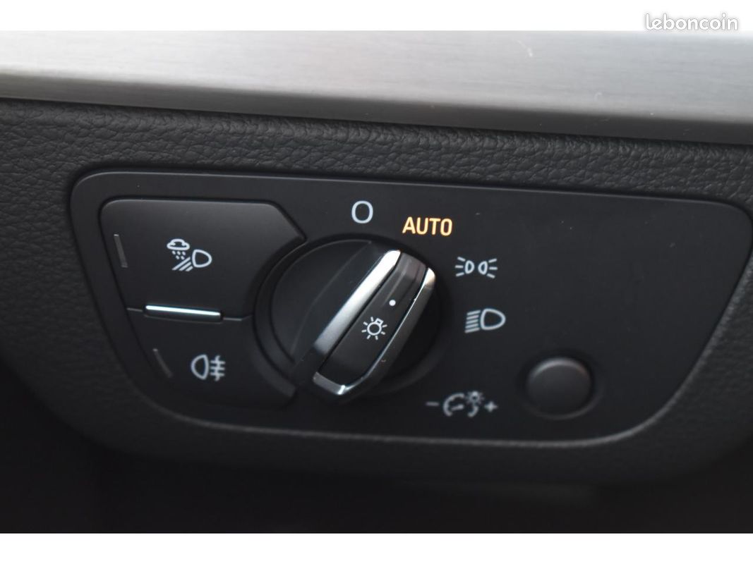 AUDI Q5 50 TFSIe 299 S tronic 7 Quattro S line (image 21)